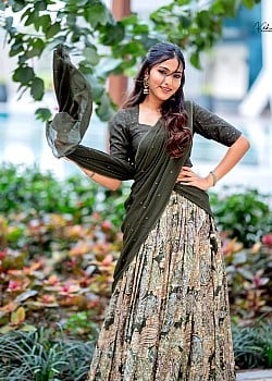 Pranavi Manukonda